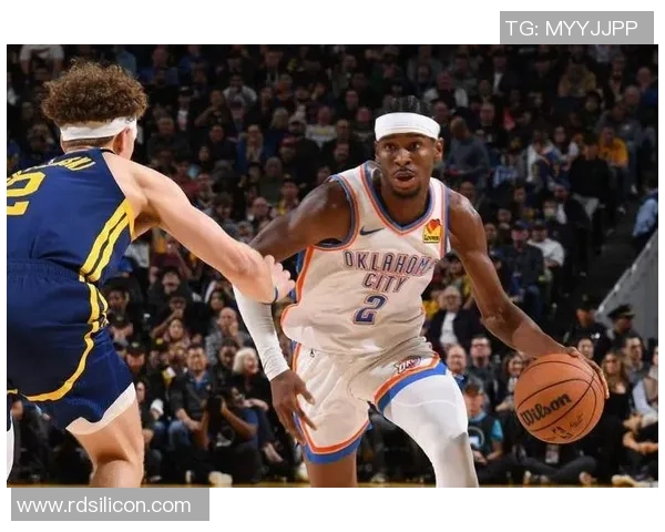 2016年2月28日勇士与雷霆激战成名场面回顾与精彩瞬间分析