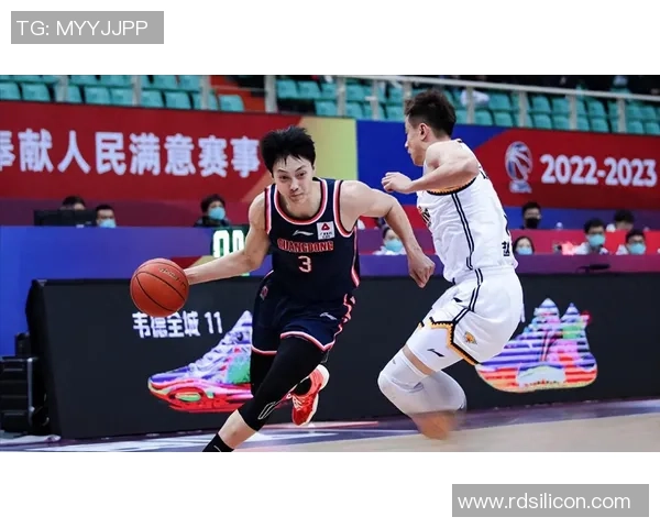 CBA精彩对决回放北京队与辽宁队巅峰对决全程回顾