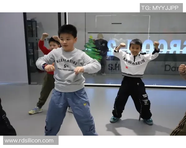 成都街舞队焕新风貌热议街舞文化的变革与发展之路